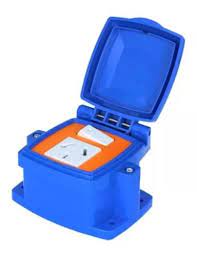 llave capsulada 1 punto y 1 toma con neutro N