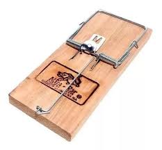 trampera de madera para rata N